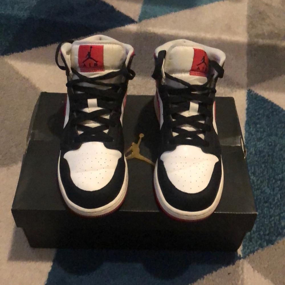 White, black and red, Nike Air Jordan, size 6.5Y.